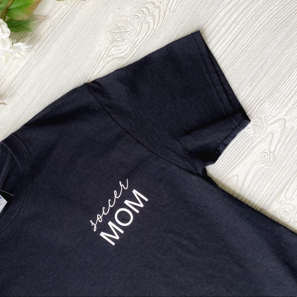 🔴 5/$45 SALE 🔴 BOUTIQUE | Soccer Mom Graphic T-shirt - Picture 4 of 6